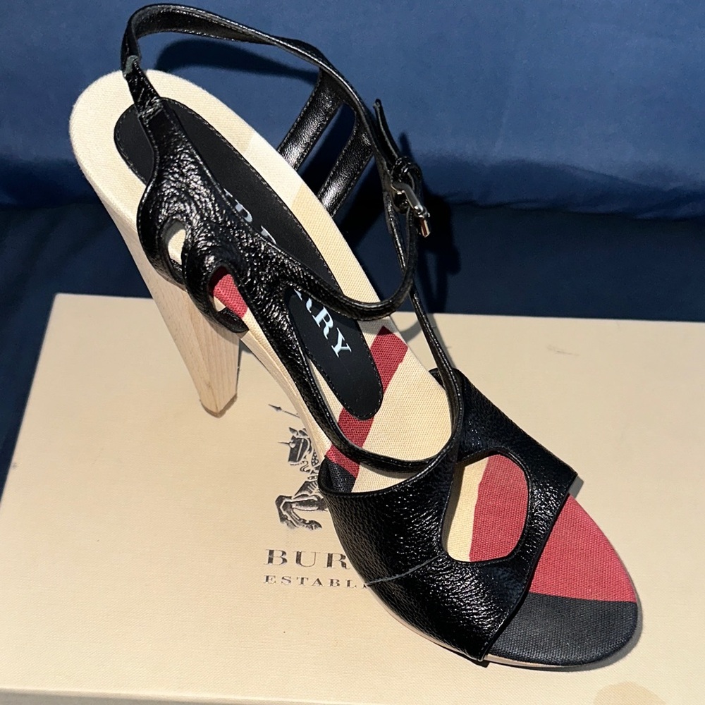 Burberry Black and Red Strappy Heels - Picture 2 of 4